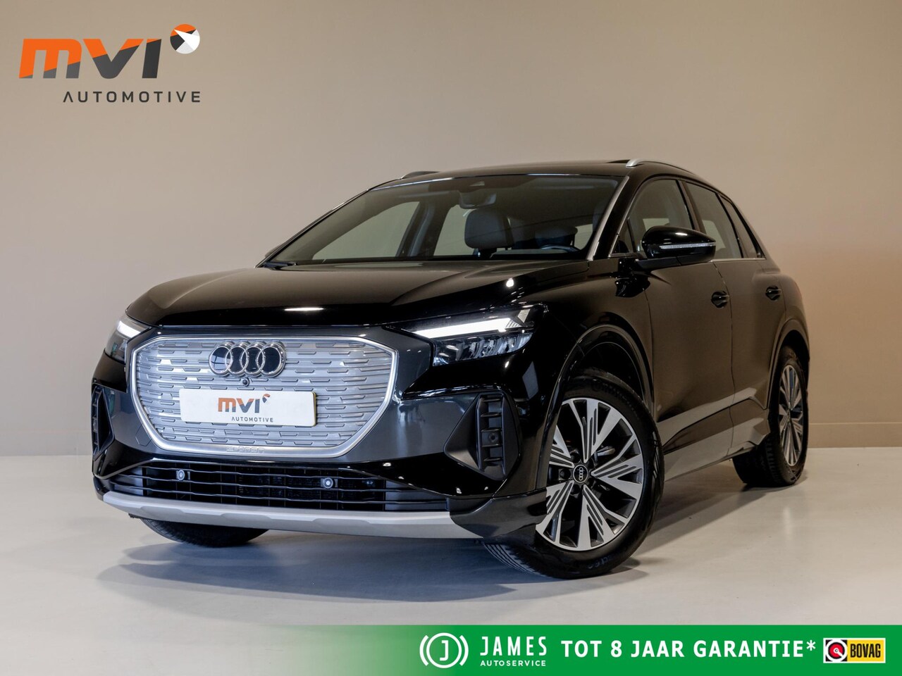 Audi Q4 e-tron - 35 Launch edition 55 kWh SOH 89% 170pk / Panoramadak / Trekhaak / Lederen bekleding / Navi - AutoWereld.nl