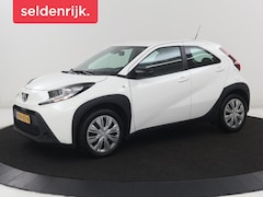 Toyota Aygo X - 1.0 VVT-i MT Play | 5-deurs | Adaptive cruise | Lane assist | Carplay | DAB | NAP 31.639km
