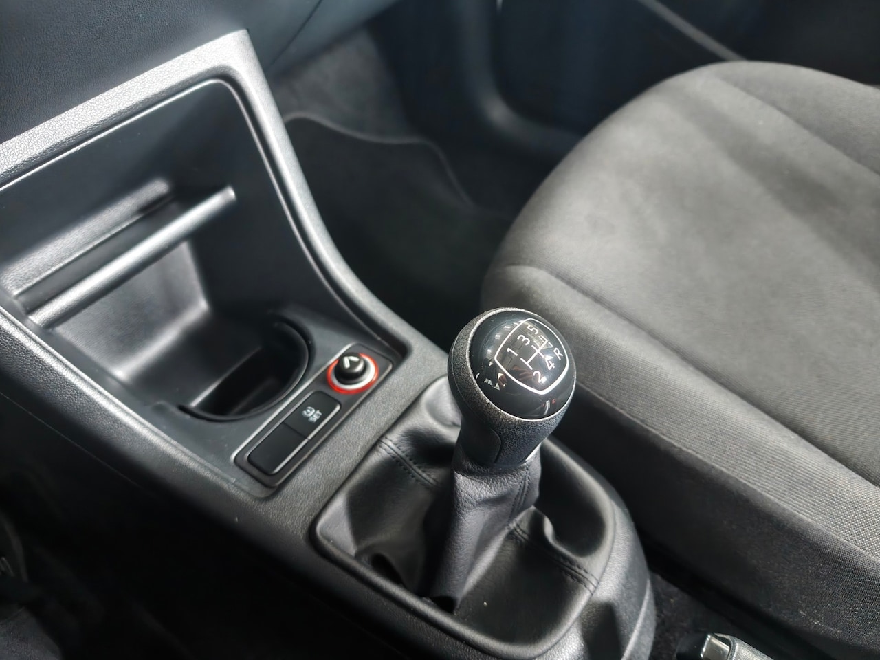 Volkswagen Up! - 1.0 BMT move up! 1.0 BMT Move up!, 1e eig, dealer ond, Airco, Bluetooth, NW Model!