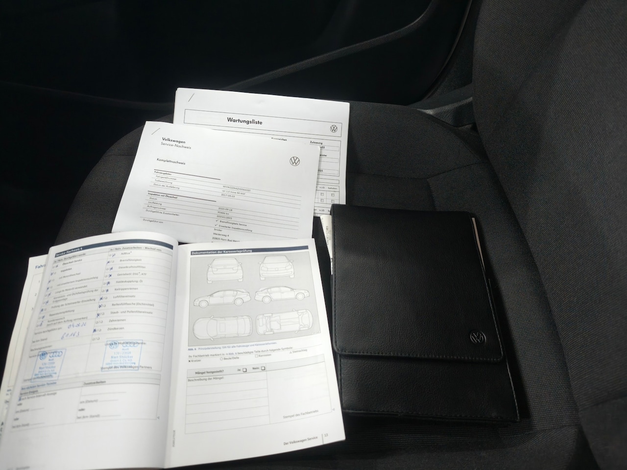 Volkswagen Up! - 1.0 BMT move up! 1.0 BMT Move up!, 1e eig, dealer ond, Airco, Bluetooth, NW Model!