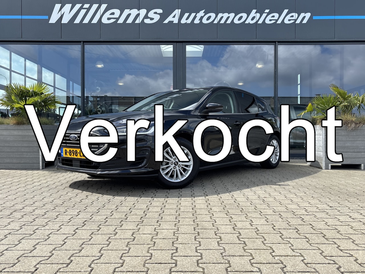 Ford Focus - 1.0 EcoBoost Hybrid Titanium Style Stoelverwarming, Camera & App-Connect - AutoWereld.nl
