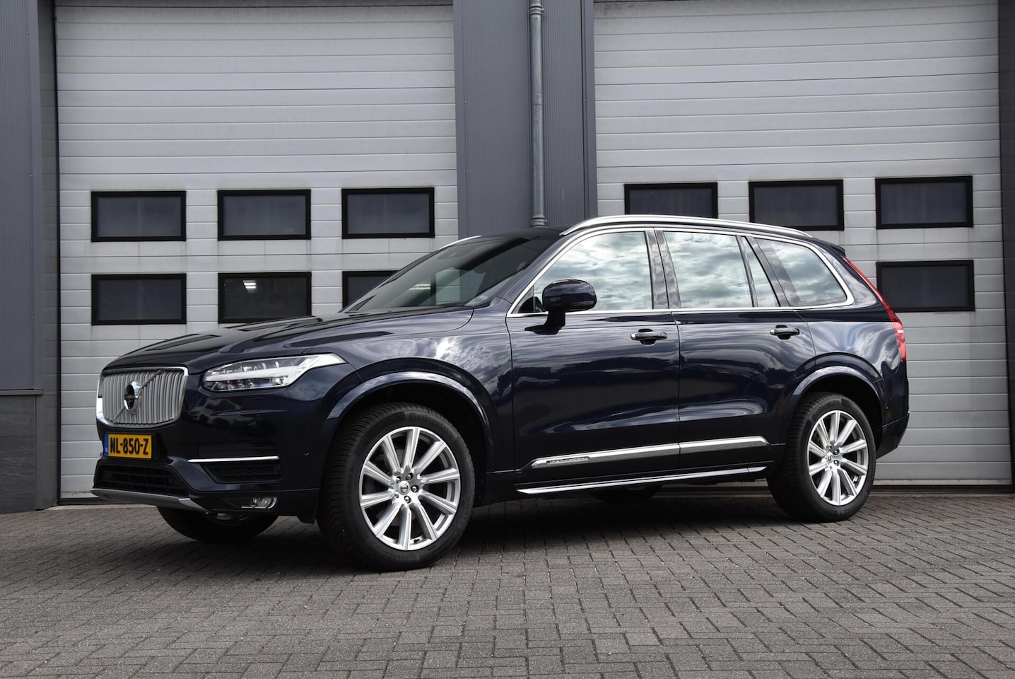 Volvo XC90 - 2.0 D5 AWD Inscription 2.0 D5 AWD Inscription - AutoWereld.nl