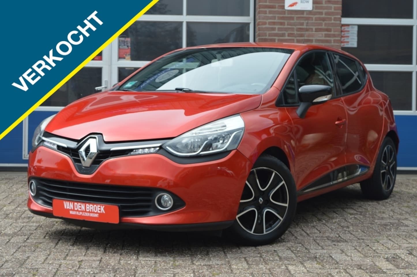 Renault Clio - 0.9 TCe Expression | AIRCO - NAVI -PDC - AutoWereld.nl