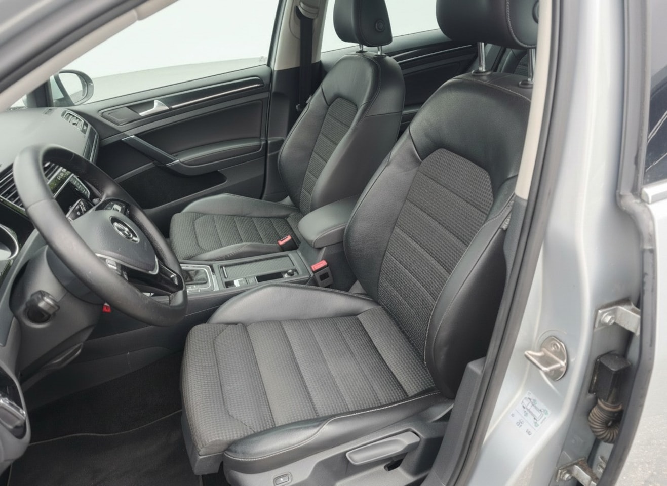 Volkswagen Golf Variant - 1.4 TSI Highline 1.4 TSI Highline, Automaat, Led/Xenon, PDC, Cruisecontrol, Nav, NAP