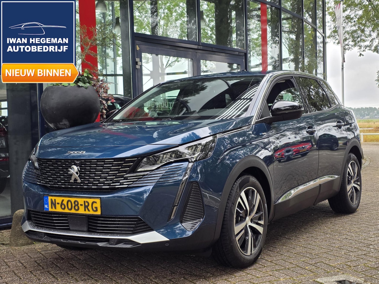 Peugeot 3008 - 1.6 HYbrid 225 Allure Pack Business | Leder | PDC + Camera | ECC | Navigatie | LM Velgen - AutoWereld.nl