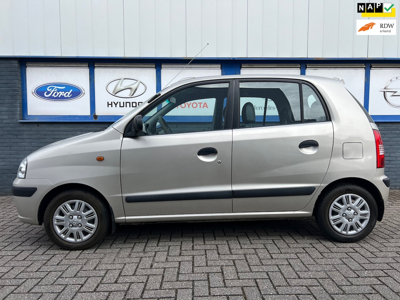 Hyundai Atos - 1.1i Active Young 5drs. 2007 46000km 2250eu - AutoWereld.nl