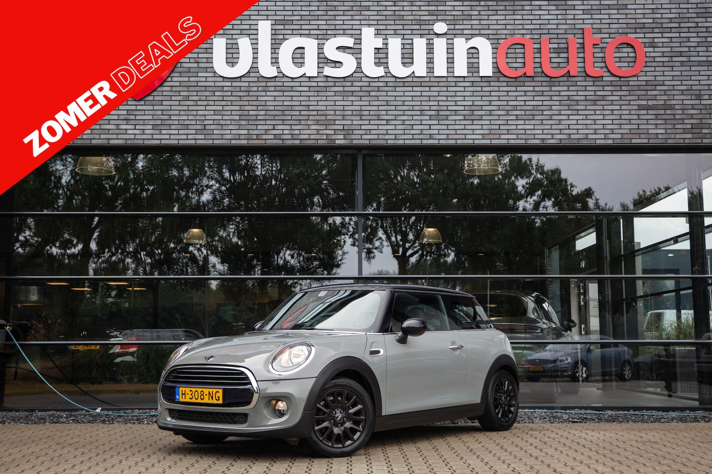 MINI 3-Deurs - 1.5 Cooper Chili Serious Business , Cruise control, Sportstoelen, - AutoWereld.nl