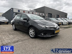 Toyota Auris - 1.2T Business Plus