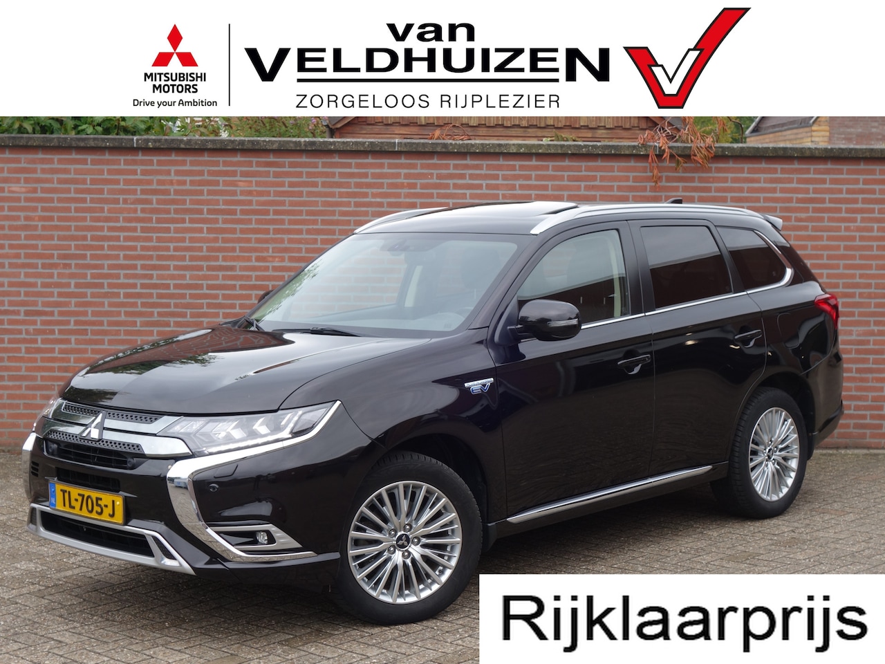 Mitsubishi Outlander - 2.4 PHEV Intense+ | schuif/kantel open dak | trekhaak - AutoWereld.nl