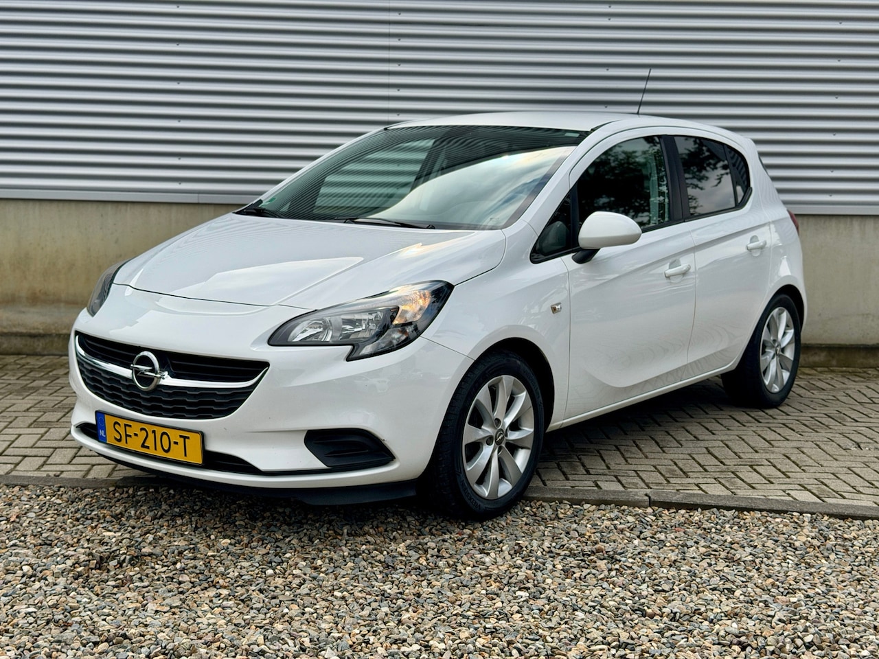 Opel Corsa - 1.0 Turbo Edition [Fm navi,apple car,cruise,pdc,lmv ] - AutoWereld.nl