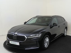 Skoda Superb Combi - 1.5 TSI MHEV Essence | Achteruitrijcamera | Adaptieve cruise control | Navigatie | Stoel