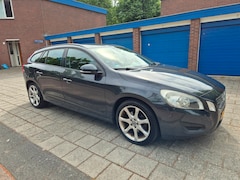 Volvo V60 - 1.6 T3 Kinetic Airco Cruise NAVI