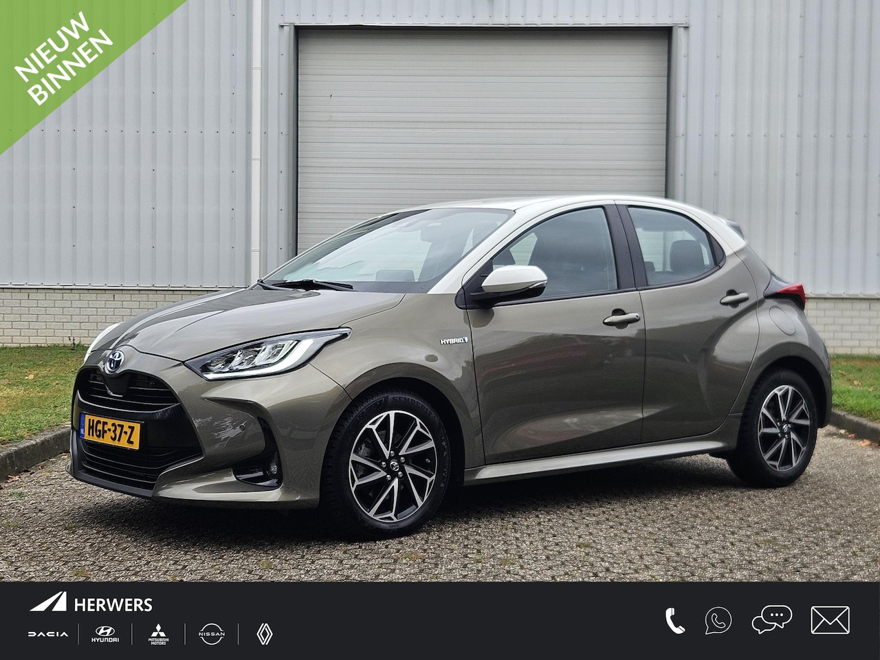 Toyota Yaris - 1.5 Hybrid Dynamic / Head-Up Display / Adaptief Cruise Control / Apple Carplay & Android A - AutoWereld.nl