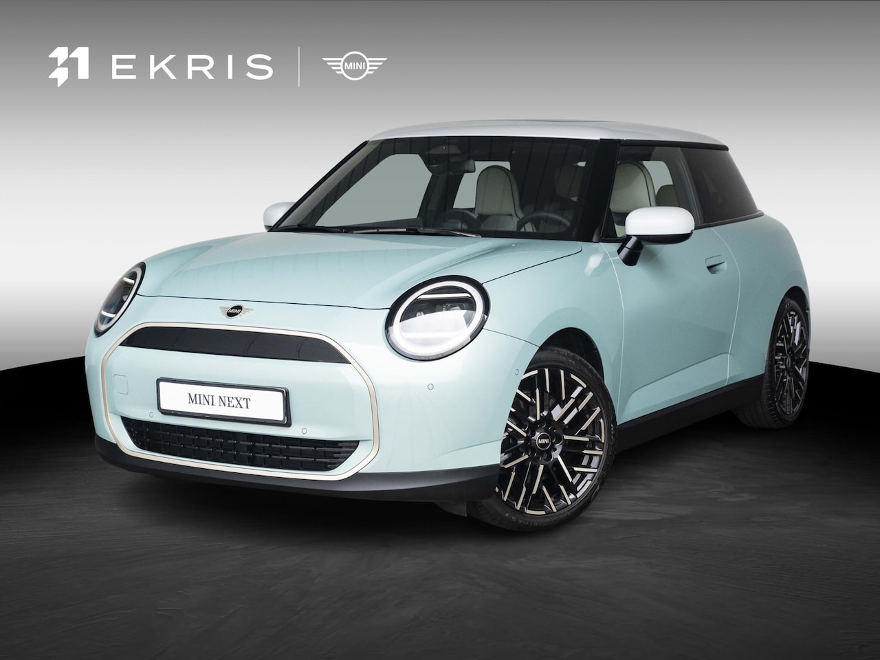 MINI 3-Deurs - Cooper E Favoured M-pakket | Glazen Panoramdak | Leder | Stuur- & Stoelverwarming | Head-U - AutoWereld.nl
