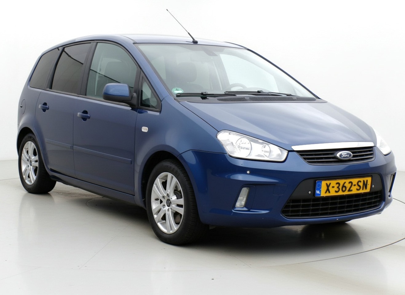 Ford C-Max - 2.0-16V Ghia|Automaat|Cruise|Trekhaak|Parkeersens - AutoWereld.nl