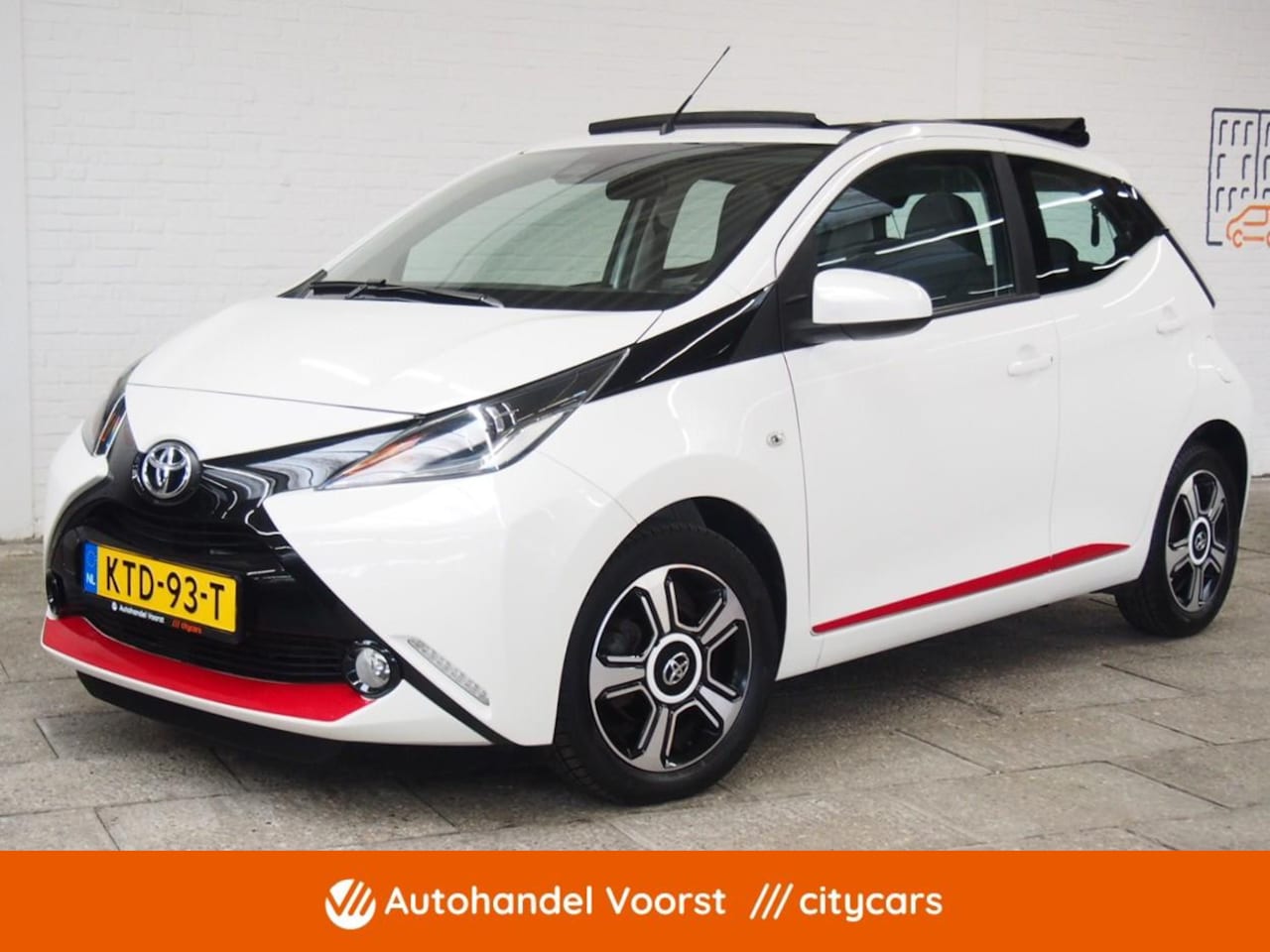 Toyota Aygo - 1.0 VVT-i x-wave Camera Sunroof (APK:Nieuw) Incl.Garantie - AutoWereld.nl