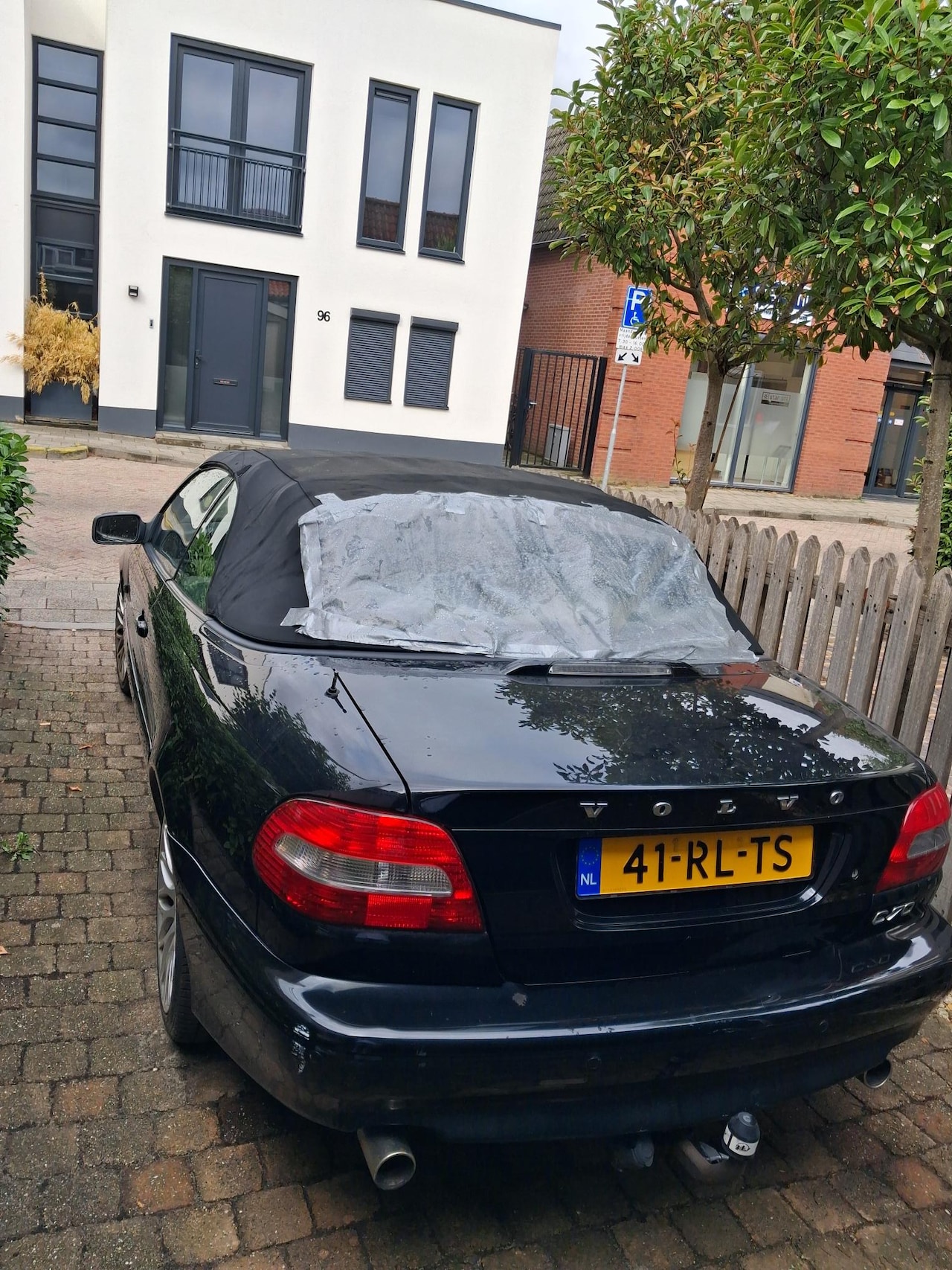 Volvo C70 Convertible - 2.4 T Luxury Line - AutoWereld.nl