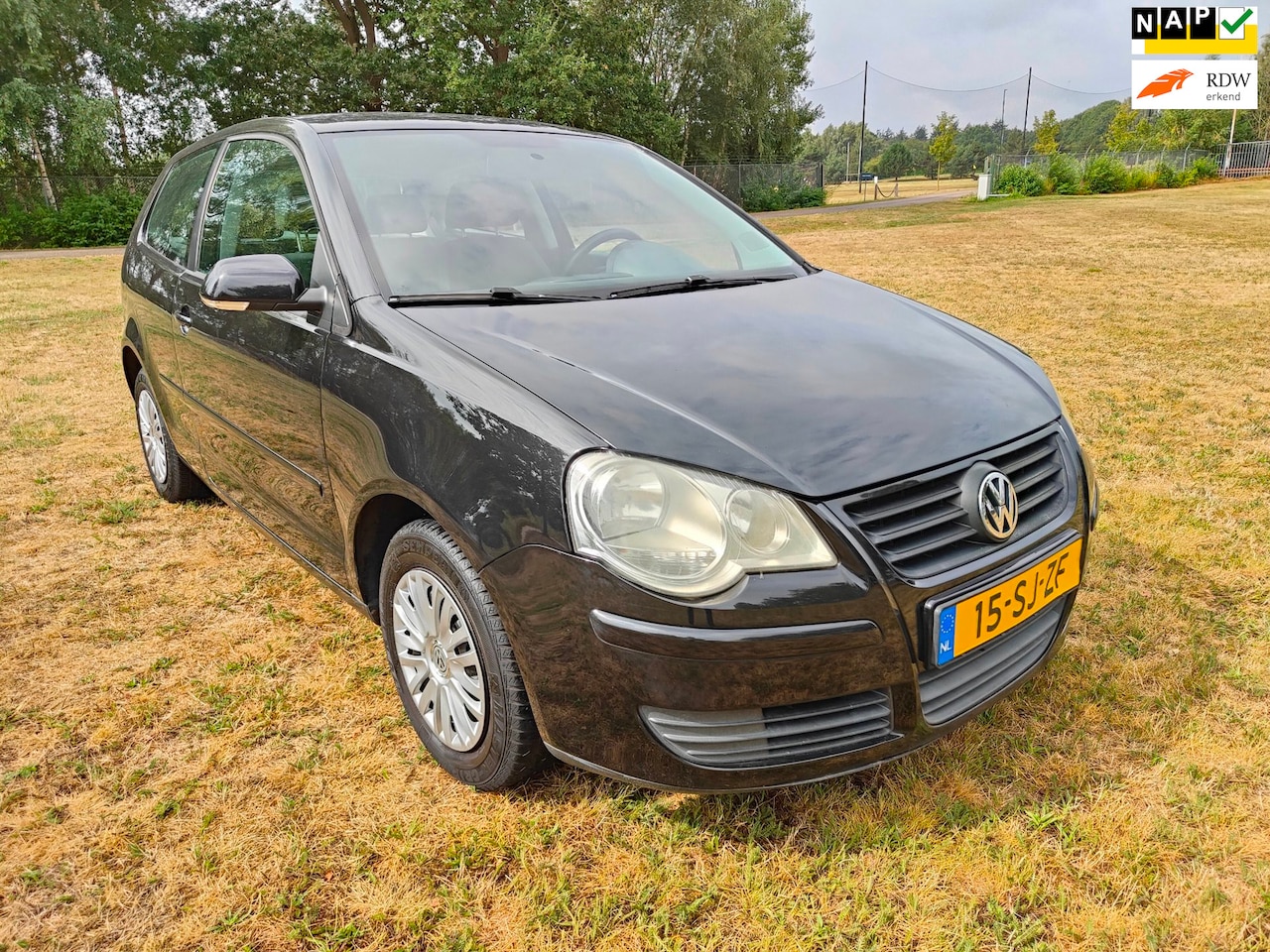 Volkswagen Polo - 1.4-16V Trendline 1.4-16V Trendline ( Orginele kilometerstand) - AutoWereld.nl