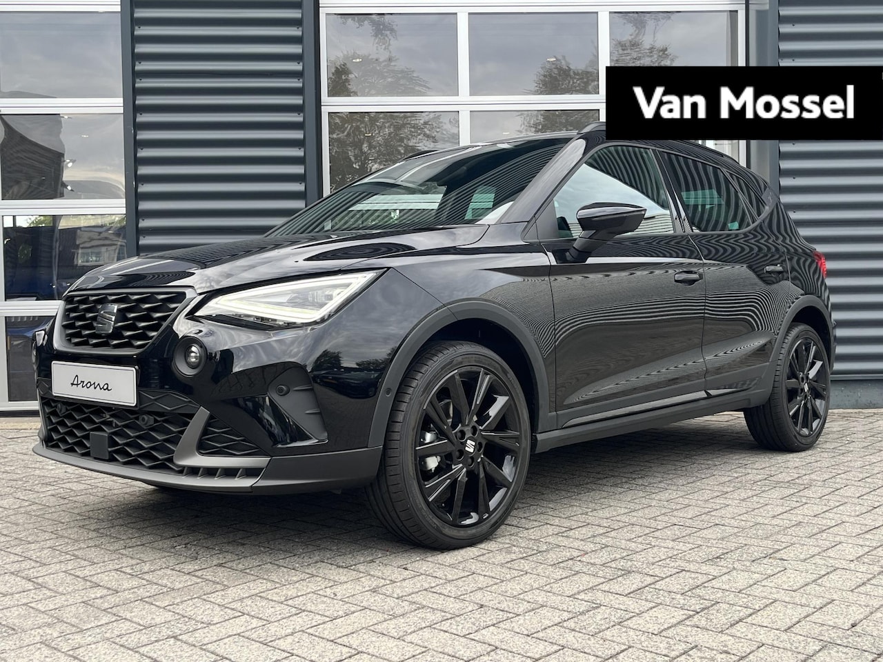 SEAT Arona - 1.0 EcoTSI FR Business Connect 95 PK | LED Koplampen | Climate Control | Black Pack | Appl - AutoWereld.nl
