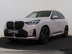 BMW X3 - 30e xDrive M Sport Automaat / Panoramadak / Trekhaak / Sportstoelen / Adaptieve LED / Park