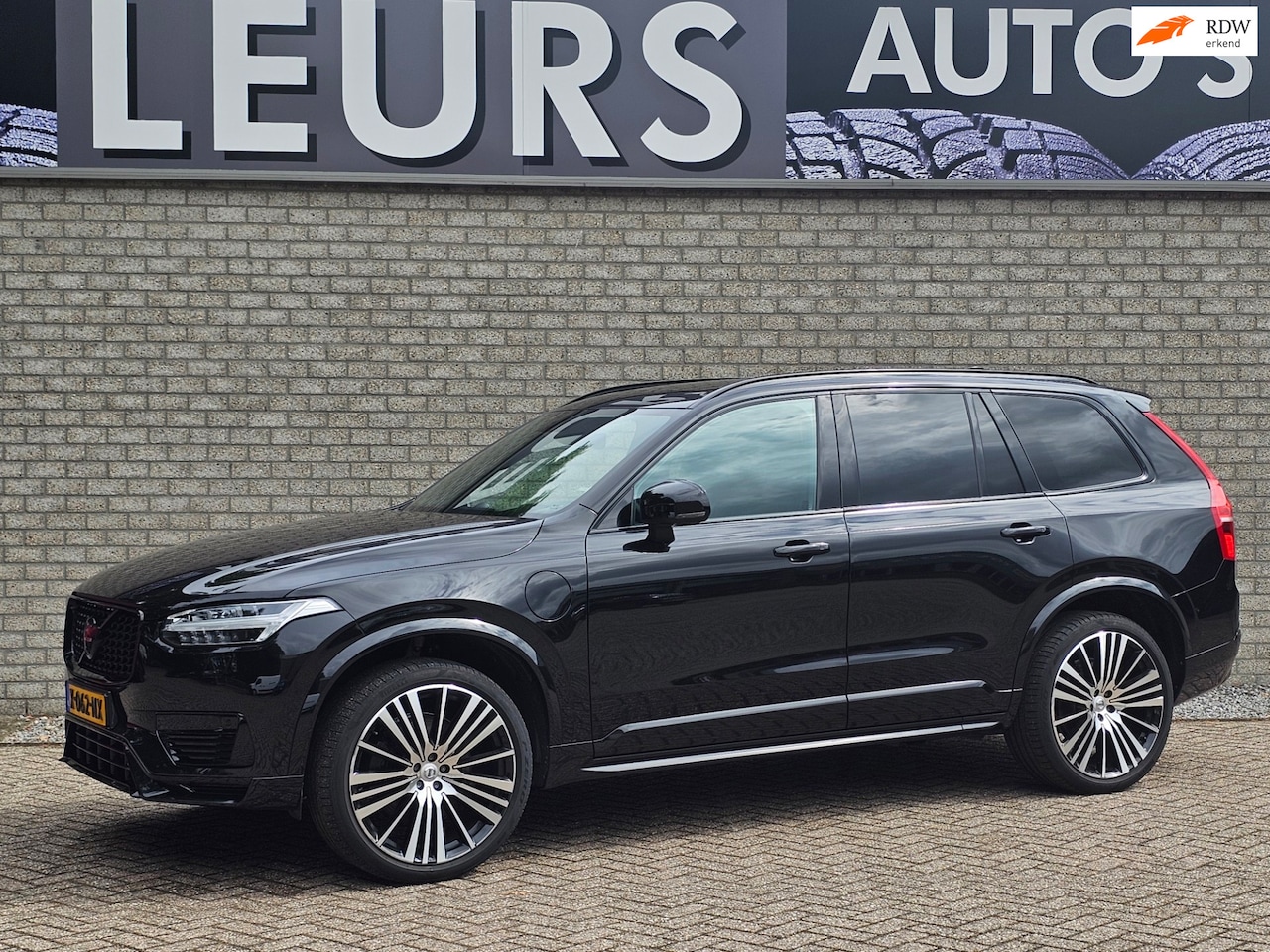Volvo XC90 - 2.0 T8 Recharge AWD R-Design Ultra Dark Trekhaak/Luchtvering - AutoWereld.nl