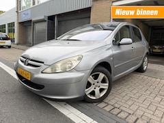 Peugeot 307 - 1.6-16V XT Premium CLIMA NAVI PDC LMV NAP APK 11-2027