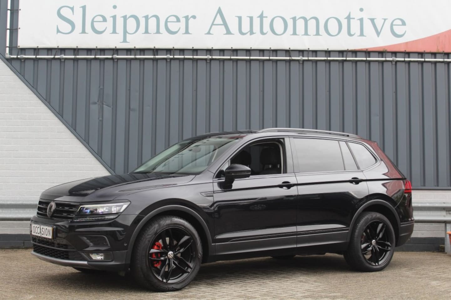 Volkswagen Tiguan - 1.4 TSI CL. 7P/ Automaat / Navigatie / Black-Edition - AutoWereld.nl
