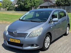 Toyota Verso - 1.8 VVT-I Business / ECC/ Cruise/ Trekhaak/ Panorama dak/ 7-Zits/ PDC/ LM