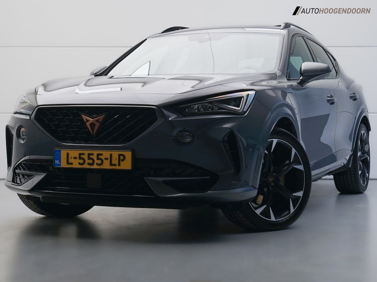 CUPRA Formentor - 1.4 e-Hybrid VZ Performance 245pk (APPLE CARPLAY,PANORAMADAK,SFEERVERLICHTING,STUUR-STOELV - AutoWereld.nl