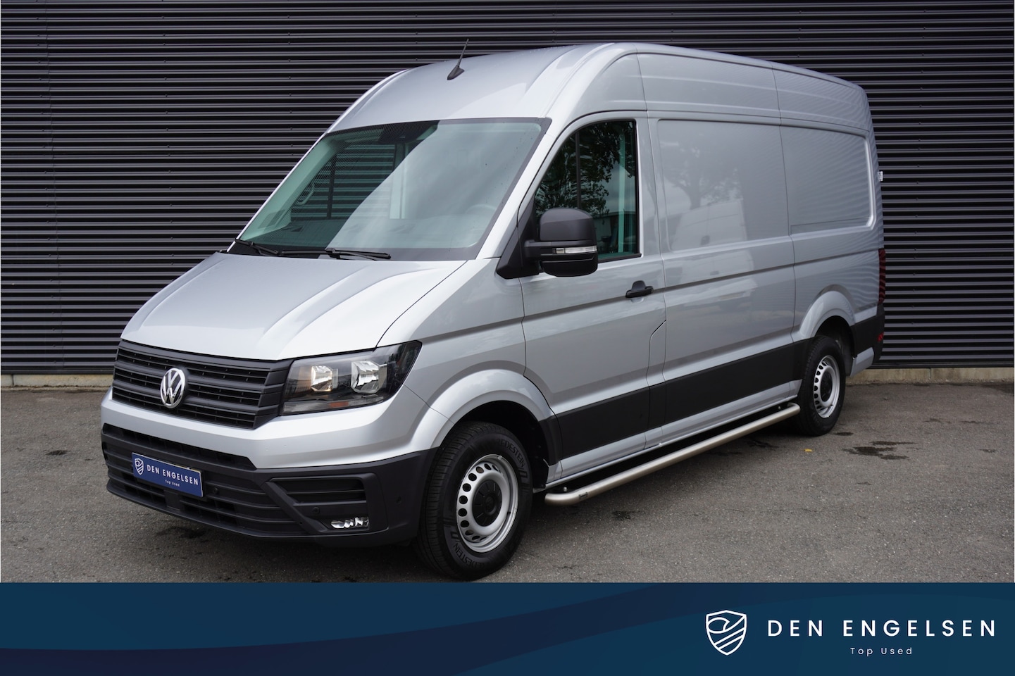 Volkswagen Crafter - 140 PK Automaat L3H3 App Connect Cruise Control Camera Navi Trekhaak Voorruitverwarming - AutoWereld.nl