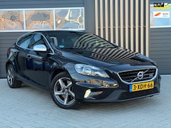 Volvo V40 - D4 R-Design 2.0 Diesel / Leder / LED / 190PK