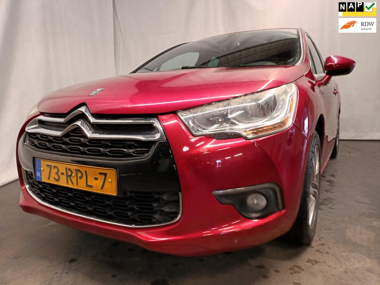 Citroën DS4 - 1.6 VTi So Chic - Airco - Navi - Trekhaak - 6 maanden garantie - AutoWereld.nl