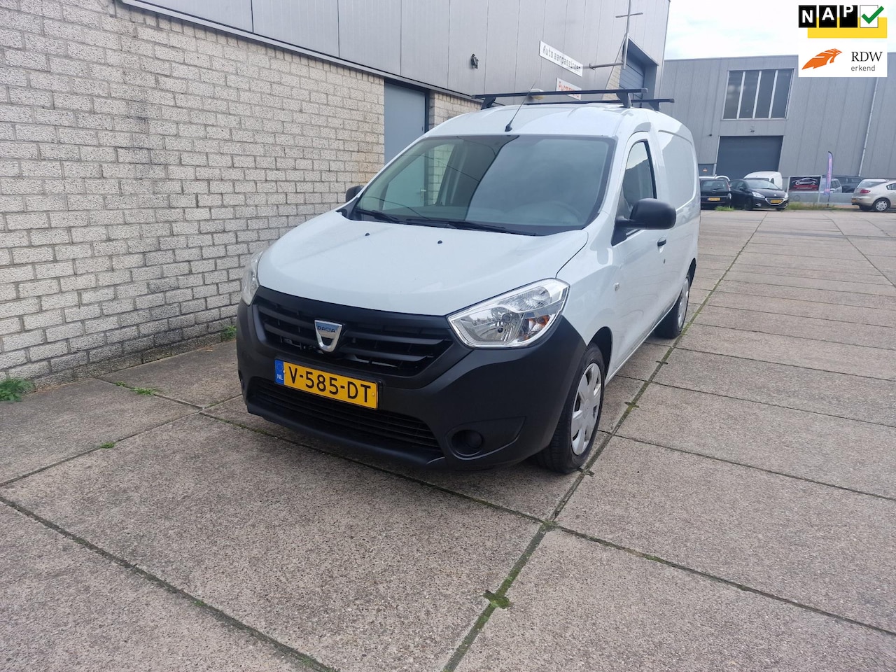 Dacia Dokker - 1.5 dCi 75 Basic 2e eigenaar NAP 1jaar APK - AutoWereld.nl