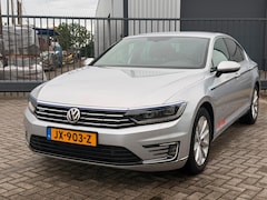 Volkswagen Passat - 1.4 TSI GTE Highline Clima Navi Automaat Leer