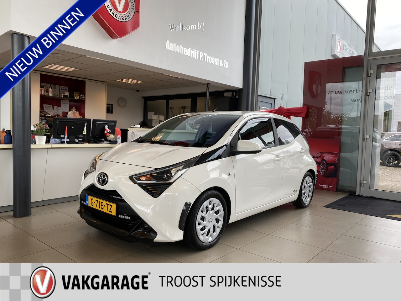 Toyota Aygo - 1.0 VVT-i x-play limited 1.0 VVT-i x-play limited,Sport,Apple Carplay/Android Auto,Achteruitrijcamera,Spraakbedieni - AutoWereld.nl