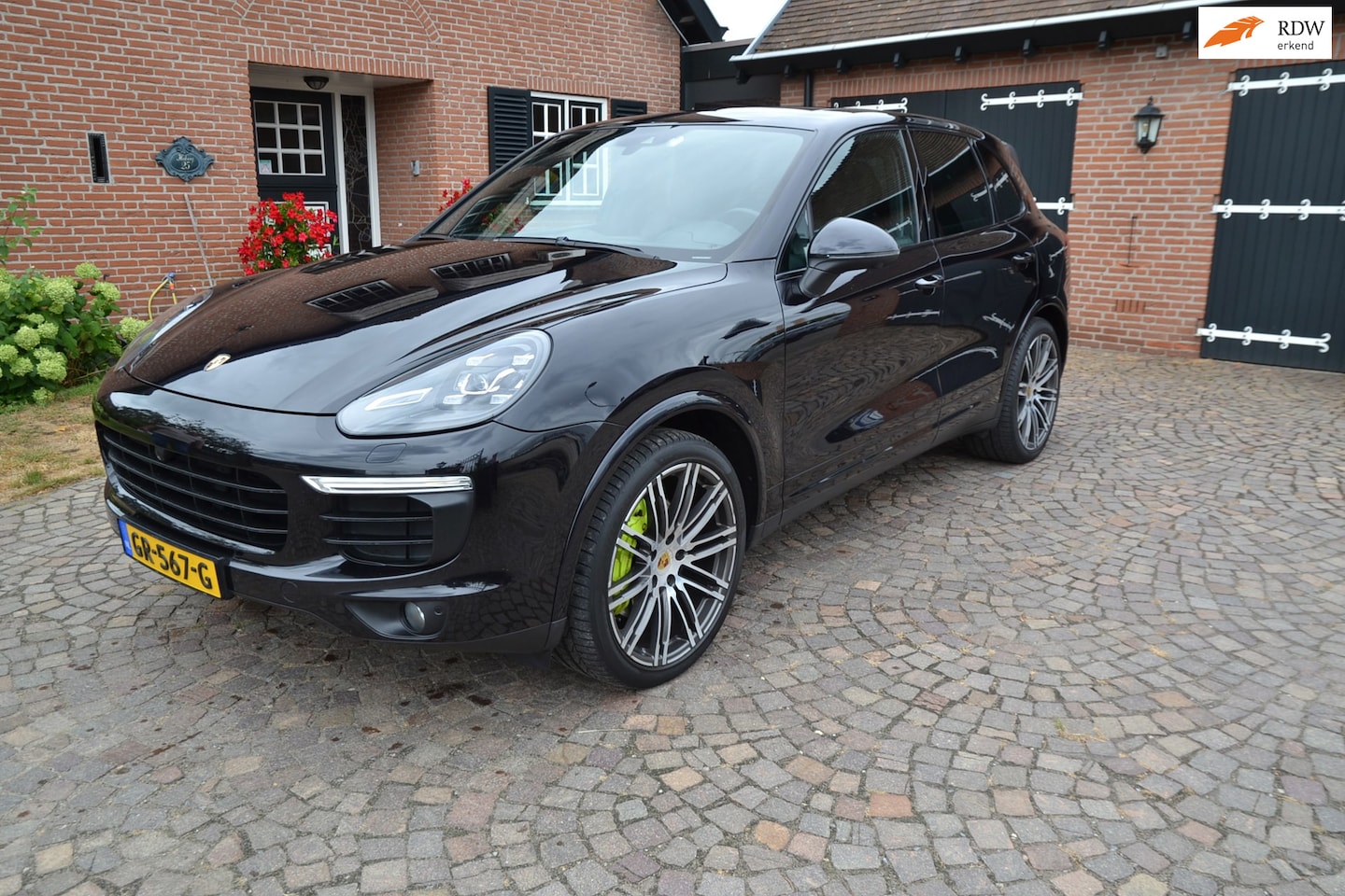 Porsche Cayenne - 3.0 S E-Hybrid - Airco - leer- Panoramadak - Navi+360´Camara - 21''Velgen - Bose - 18 Weg - AutoWereld.nl