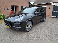 Porsche Cayenne - 3.0 S E-Hybrid - Airco - leer- Panoramadak - Navi+360´Camara - 21''Velgen - Bose - 18 Weg