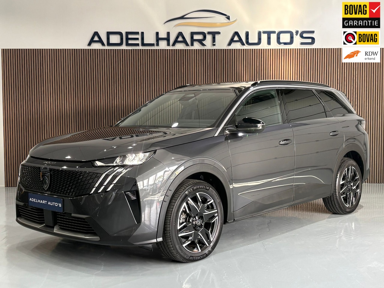 Peugeot 5008 - 1.2 Hybrid 145 Allure 7 Pers / Navigatie full map / Camera / Adaptive cruise / Climate con - AutoWereld.nl
