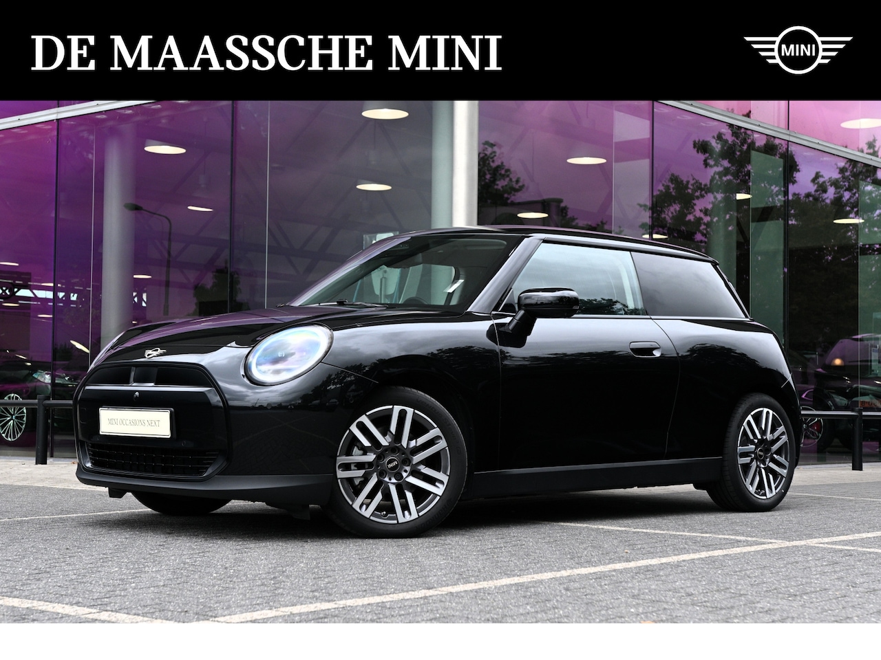 MINI 3-Deurs - Hatchback Cooper E / Classic / Pakket L / 17 inch Parallel Spoke 2-tone - AutoWereld.nl