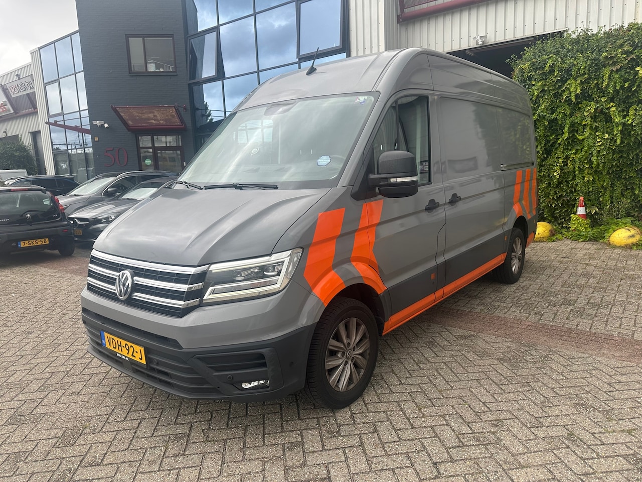 Volkswagen Crafter - 35 2.0 TDI L3H3 DC Highline 35 2.0 TDI L3H3 DC Highline - AutoWereld.nl
