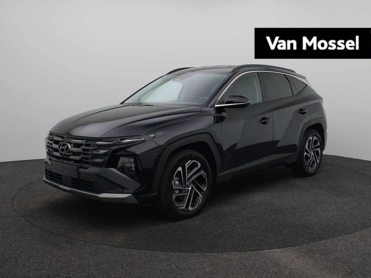 Hyundai Tucson - 1.6 T-GDI PHEV Premium | Sidesteps | Stoel/ stuur verwarming | 360 graden camera | Blind-s - AutoWereld.nl