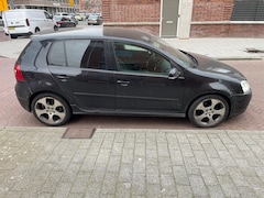 Volkswagen Golf - 5
