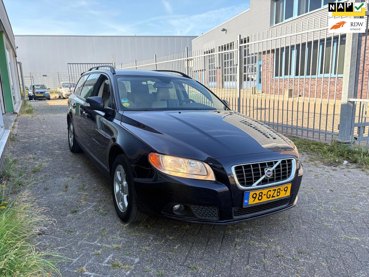 Volvo V70 - 2.0 Kinetic 2.0 Kinetic - AutoWereld.nl
