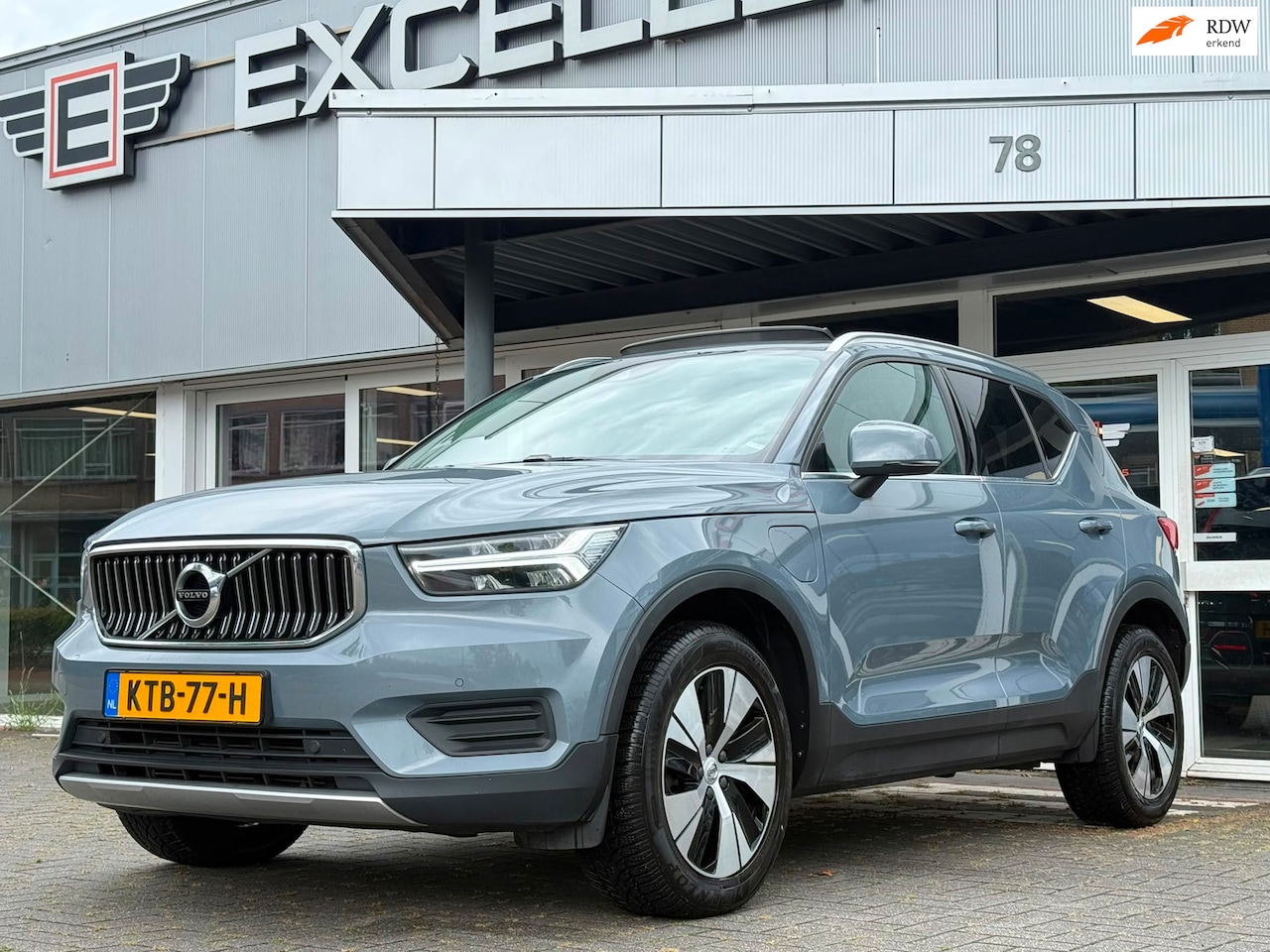 Volvo XC40 - 1.5 T4 Recharge Inscription Expression | Panoramadak - AutoWereld.nl