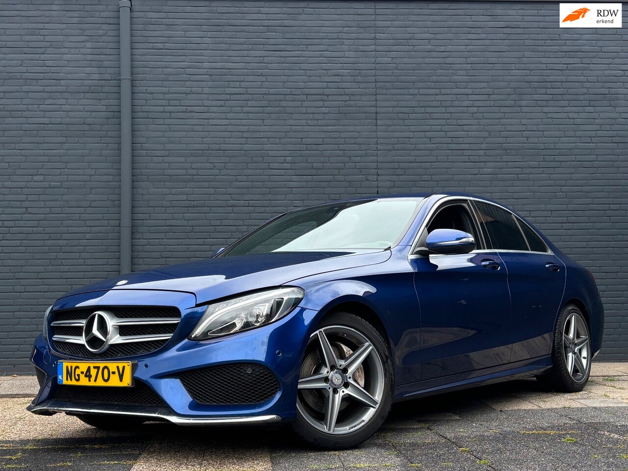 Mercedes-Benz C-klasse - 180 AMG Sport Edition | Camera | Stoelverwarming | NAP - AutoWereld.nl