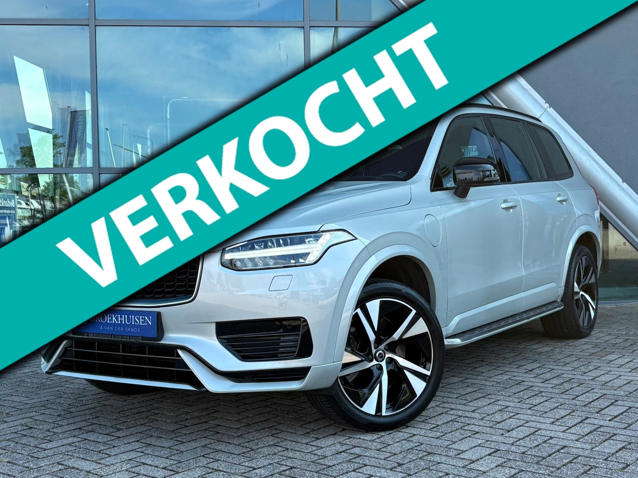 Volvo XC90 - 2.0 T8 Twin Engine AWD R-Design 398pk Trekhaak / Camera / Treeplanken - AutoWereld.nl