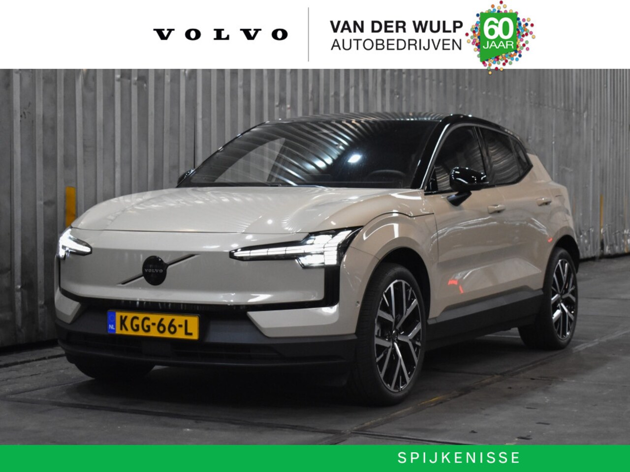 Volvo EX30 - Twin Performance 428pk/69kWh Ultra Europa | 20'' | 360 | Zwarte logo's | - AutoWereld.nl