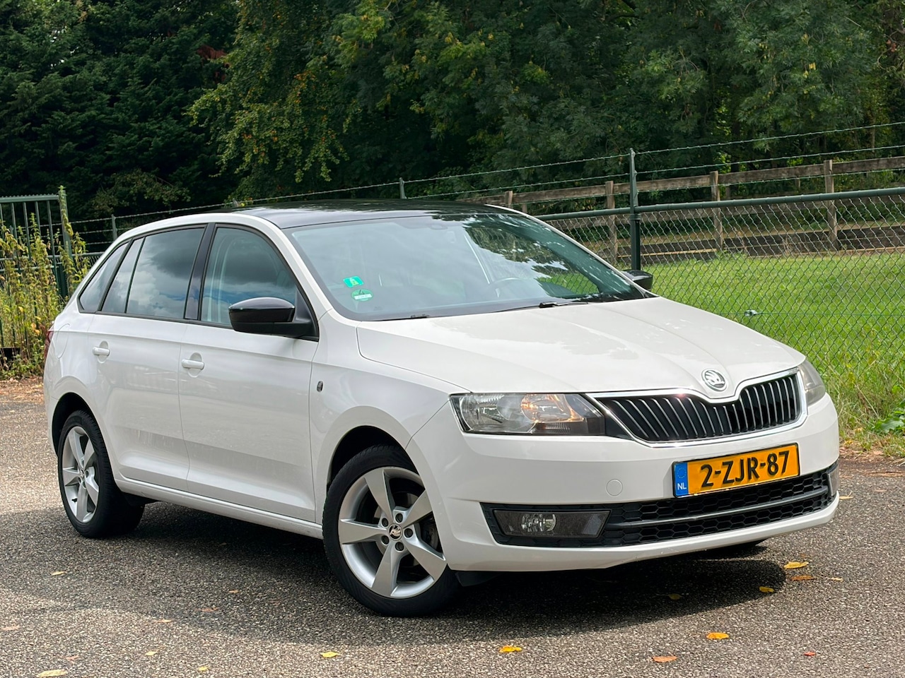 Skoda Rapid Spaceback - 1.2 TSI Greentech Ambition /Trekhaak/Navi/Airco/ - AutoWereld.nl