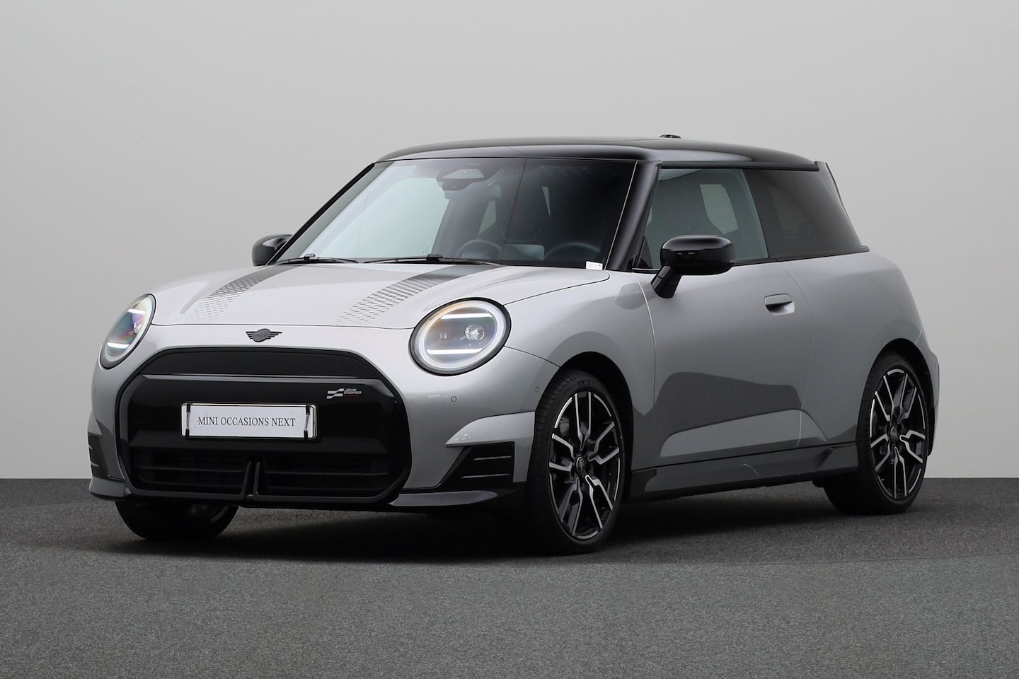 MINI Electric - 3-Deurs Cooper SE John Cooper Works M 54.2 kWh | Stuurwielrand verwarmd | Comfort Access | - AutoWereld.nl
