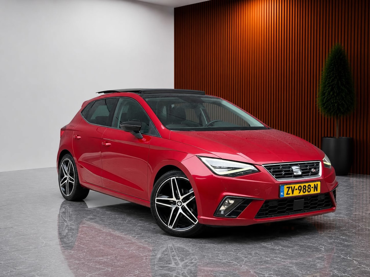 SEAT Ibiza - 1.0 TSI FR Business Intense 116PK 6-BAK! (PANORAMADAK, CRUISE, CARPLAY, LED, GOED ONDH, CL - AutoWereld.nl